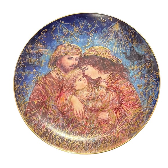 EDNA HIBEL HOLIDAY Fine Art Porcelain Collector Plate Series. - Picture 3 of 8